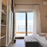 Breathtaking Sea View In アパート