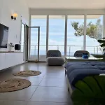 Breathtaking Sea View In アパート *
