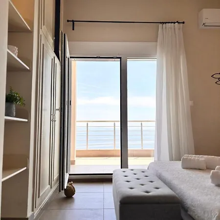 Breathtaking Sea View In 公寓