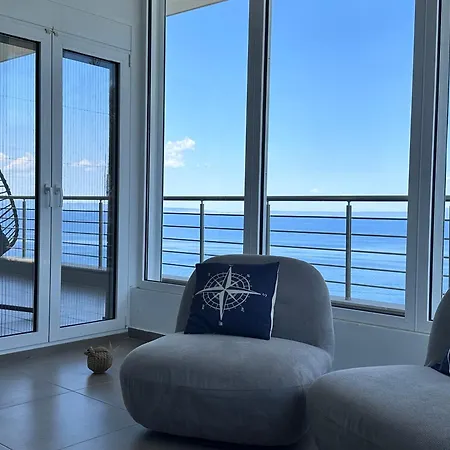 Breathtaking Sea View In 公寓
