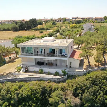 Breathtaking Sea View In