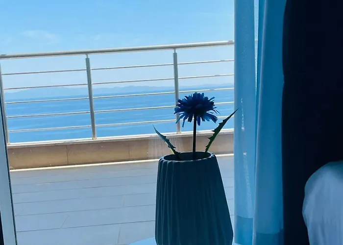 Breathtaking Sea View In Appartamento